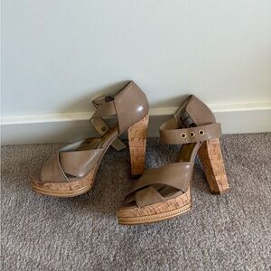 Stylish Tan Michael Kors Platform Heels